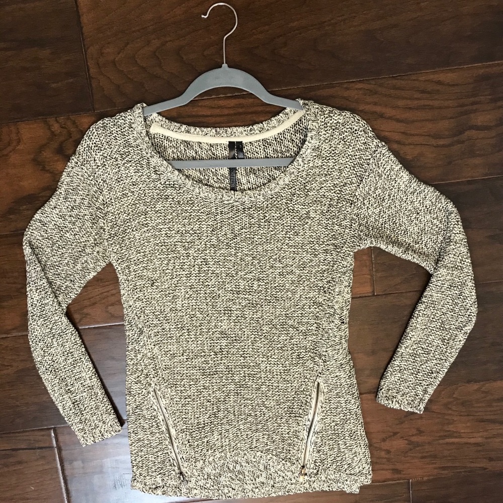 Zipper sweater